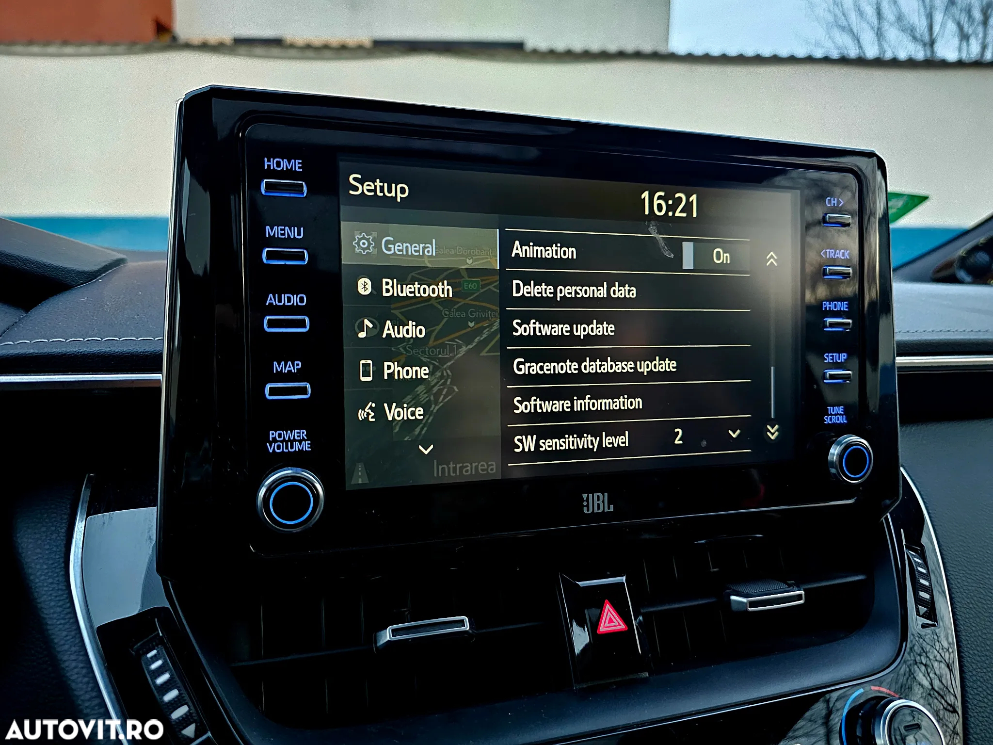 Toyota Corolla 2.0 HSD Exclusive Plus GR Sport Bi-Tone - 38