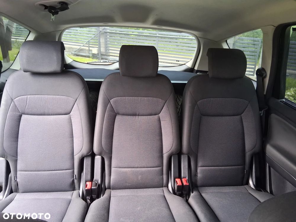 Ford S-Max - 12
