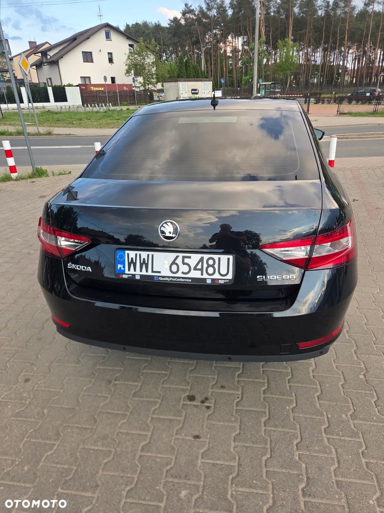 Skoda Superb 2.0 TDI Active DSG7 - 5