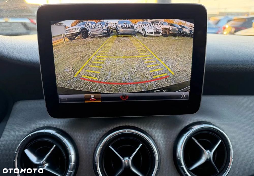 Mercedes-Benz CLA 250 4Matic 7G-DCT - 13