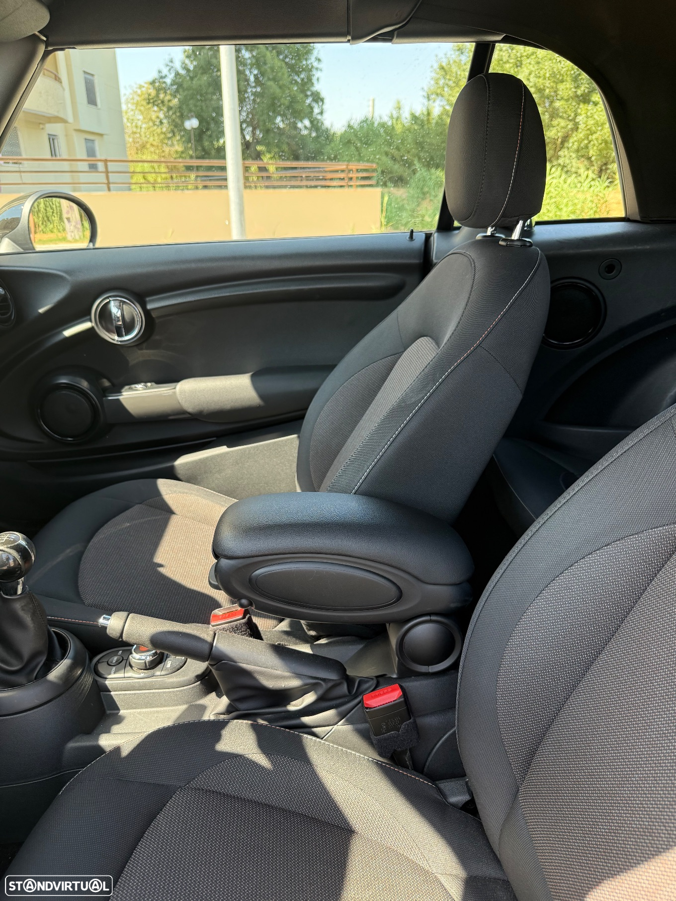 MINI Cabrio Cooper D - 25