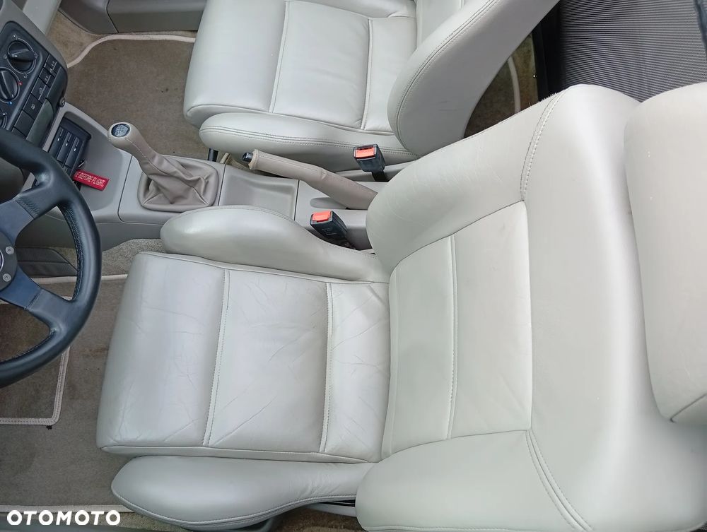 Volkswagen Golf Cabrio 1.8 - 31
