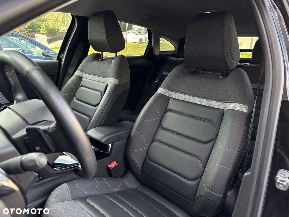 Citroën C4 1.2 PureTech Max S&S EAT8 - 13