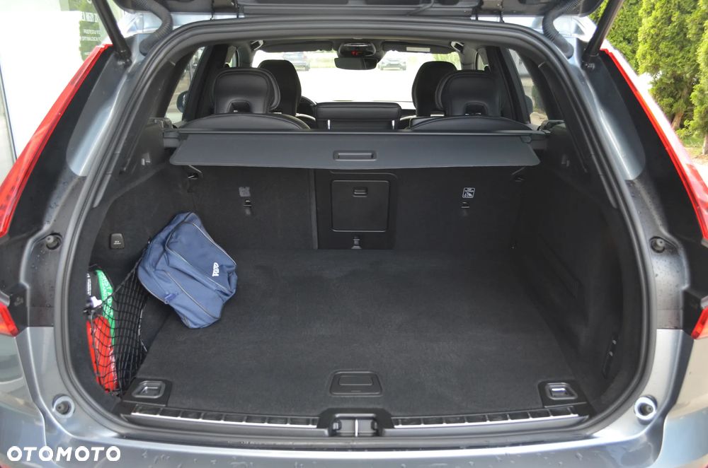 Volvo XC 60 T8 AWD Plug-In Hybrid Inscription - 16