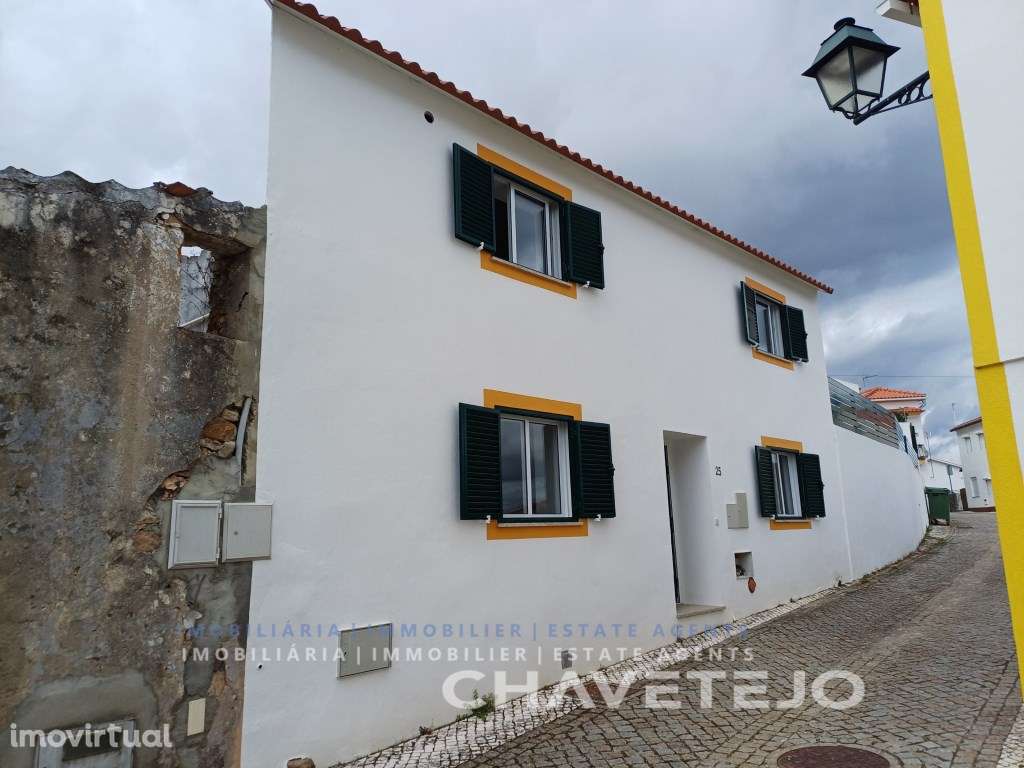 Casa de aldeia com 3 quartos, totalmente renovada, na parte antiga ... - Grande imagem: 2/29