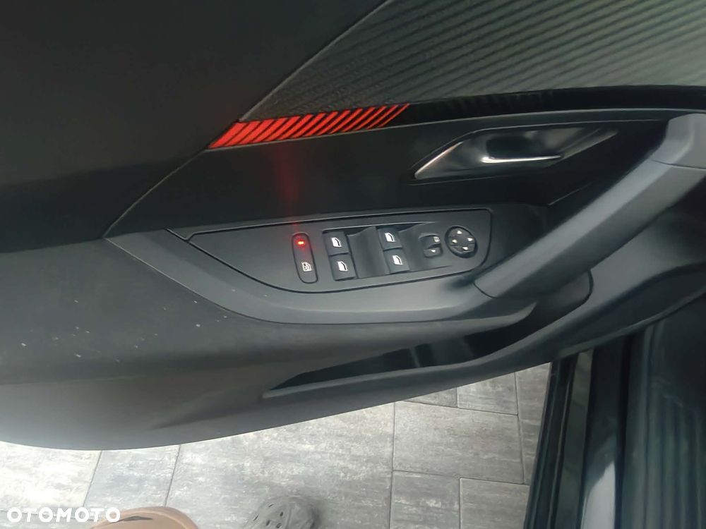 Peugeot 2008 PureTech 100 Business - 17