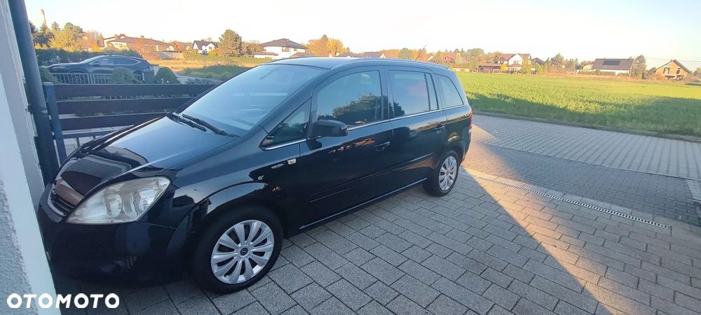 Opel Zafira 1.6 Cosmo - 31