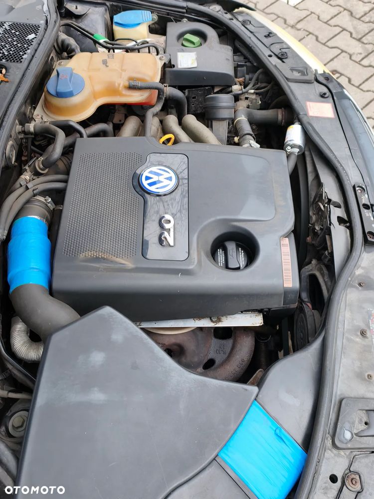 Volkswagen Passat Variant 1.8 5V Turbo - 29