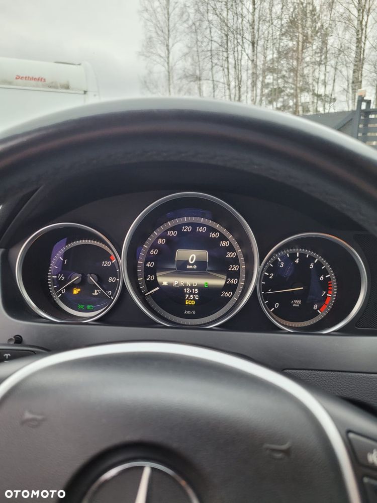 Mercedes-Benz Klasa C 180 7G-TRONIC - 15