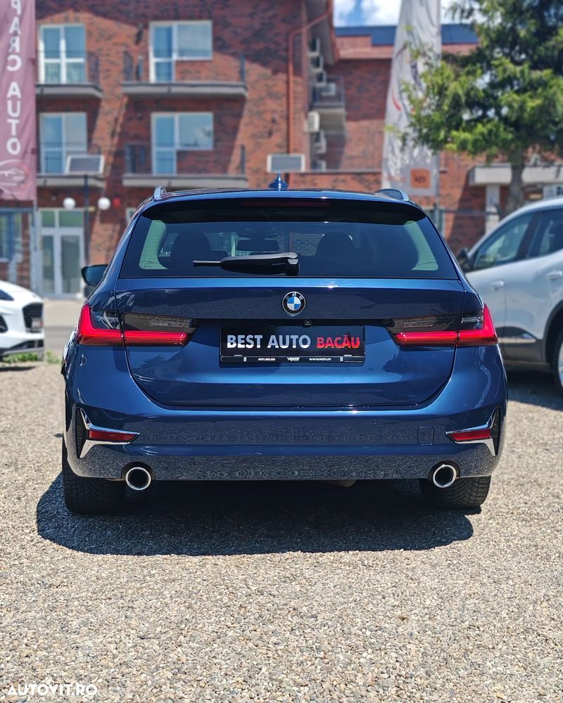 BMW Seria 3 320d xDrive AT - 12