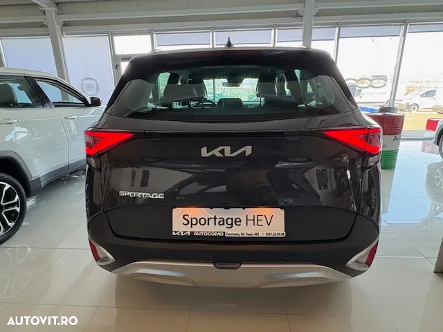 Kia Sportage 1.6 T-GDI 7DCT HP 4x2 MHEV Style - 6