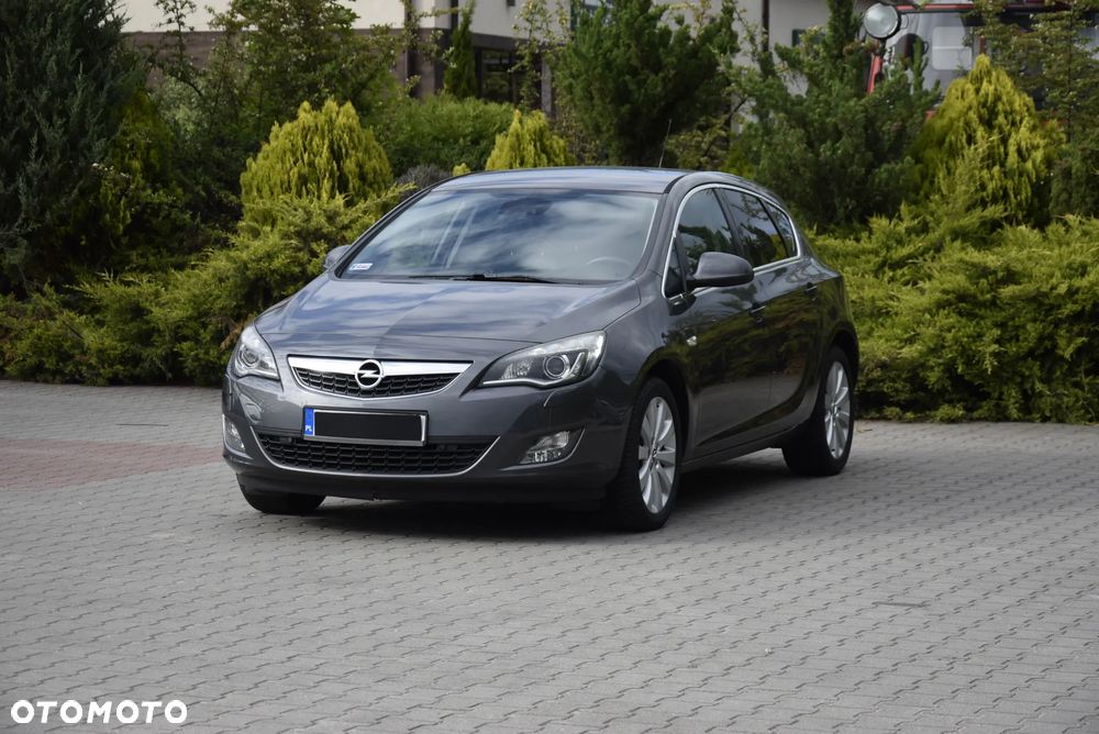 Opel Astra 1.6 Enjoy EU6 - 18