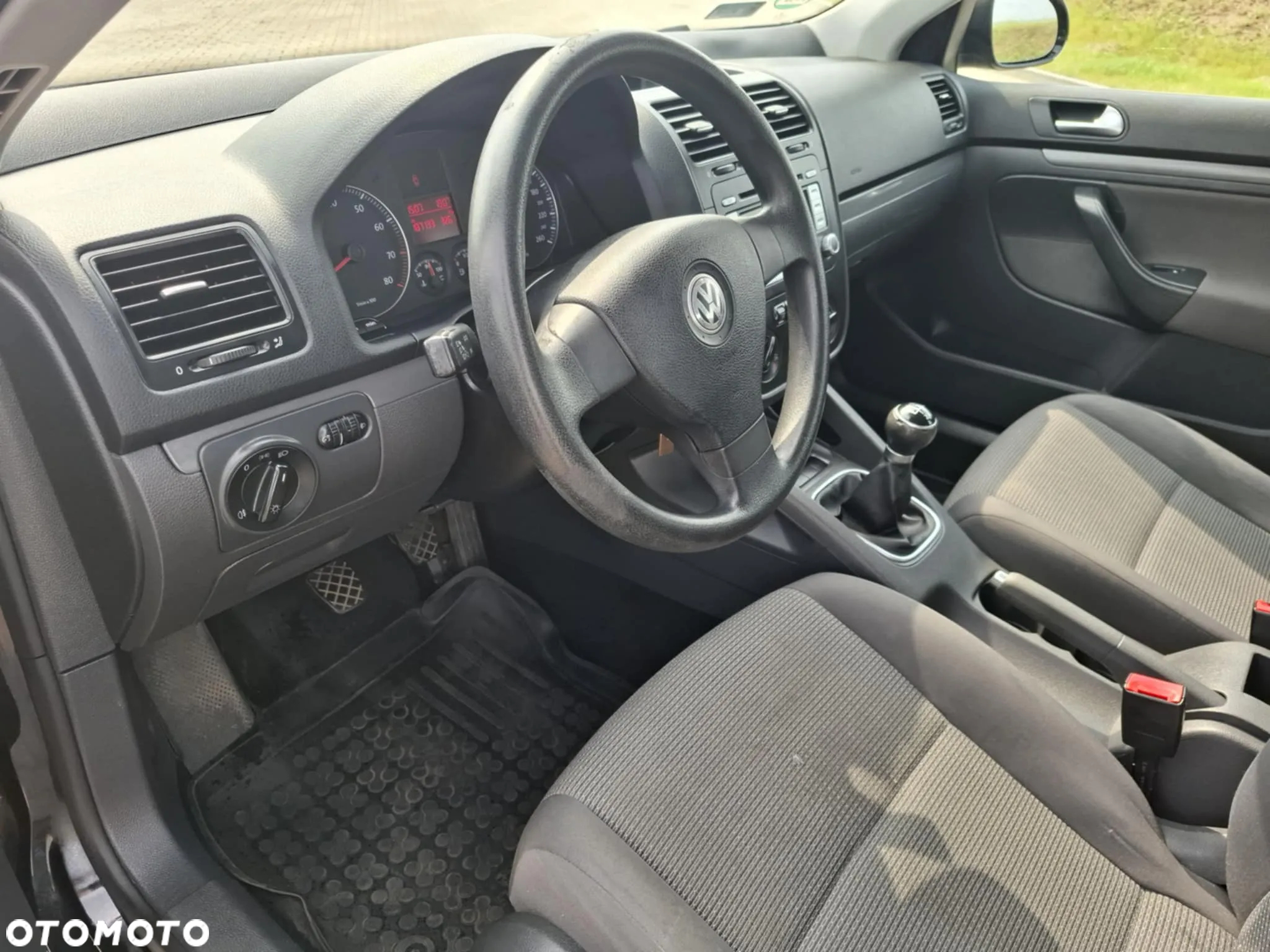 Volkswagen Jetta 1.6 Trendline - 6