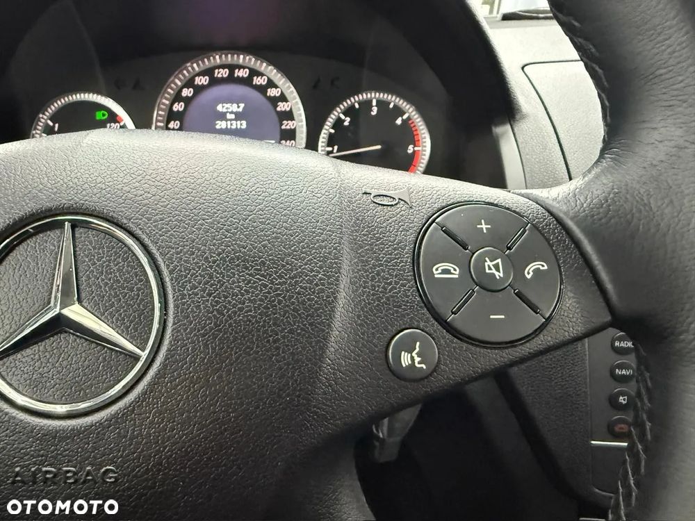 Mercedes-Benz Klasa C 220 CDI DPF (BlueEFFICIENCY) Elegance - 19