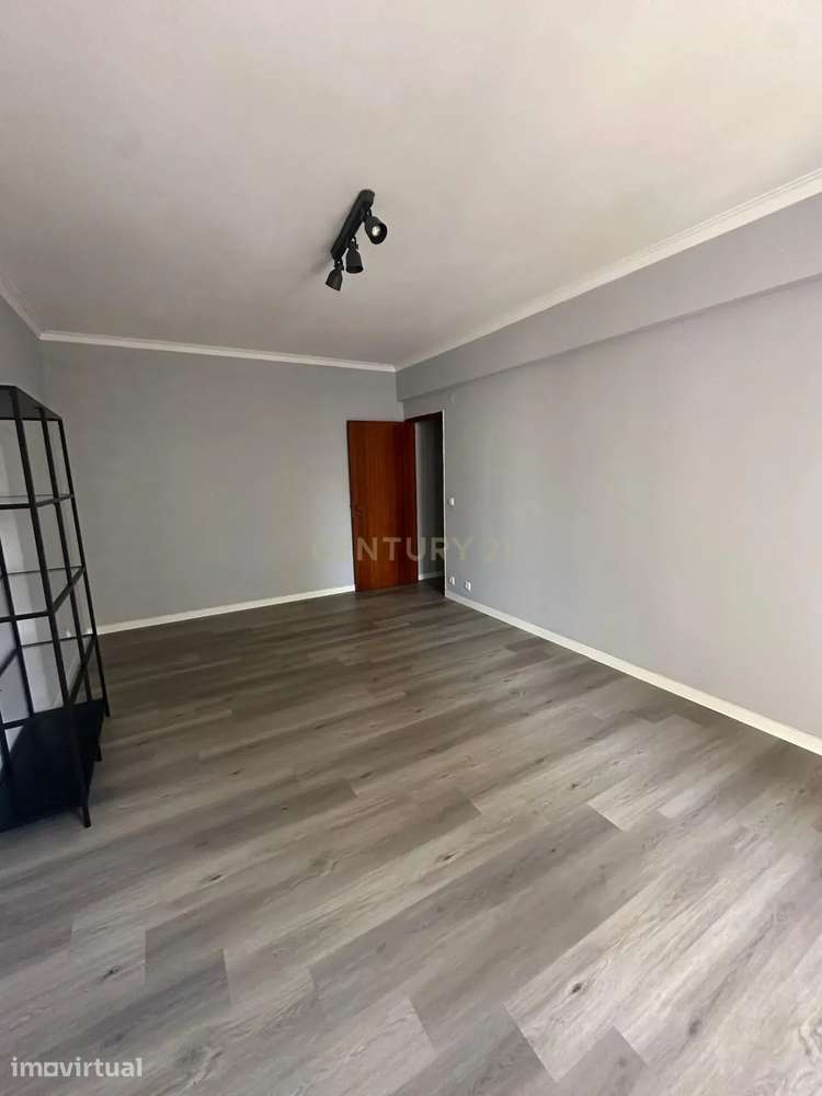 Apartamento Central com Vista na Cidade - 1100€ - Grande imagem: 3/13
