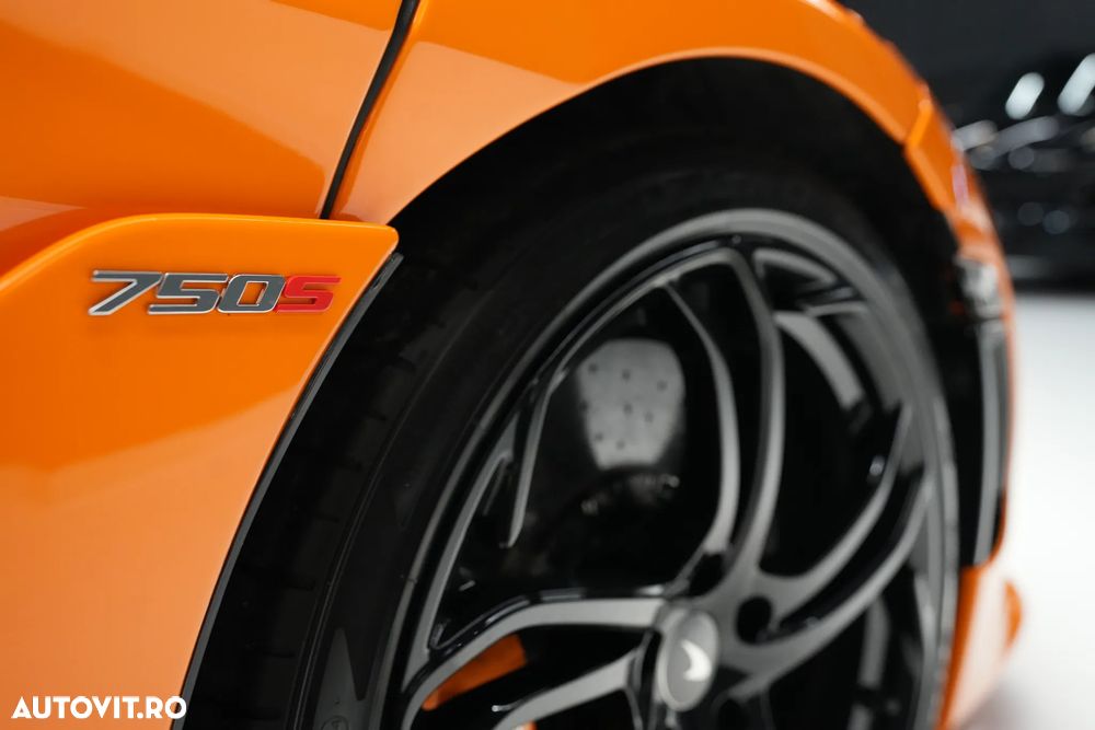 McLaren altul - 15