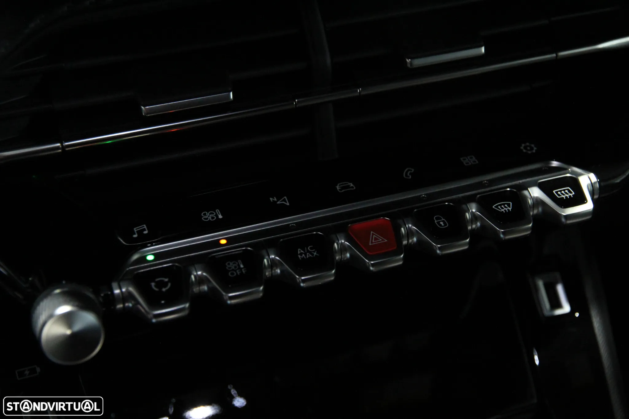 Peugeot 2008 1.2 PureTech GT - 16