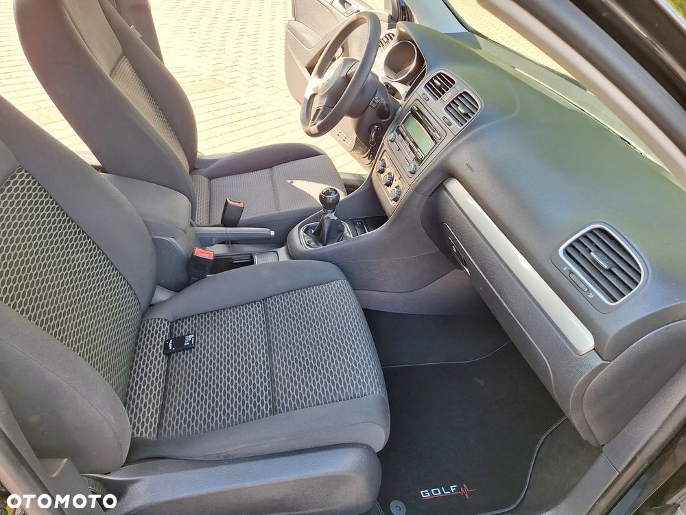 Volkswagen Golf 1.4 Comfortline - 21