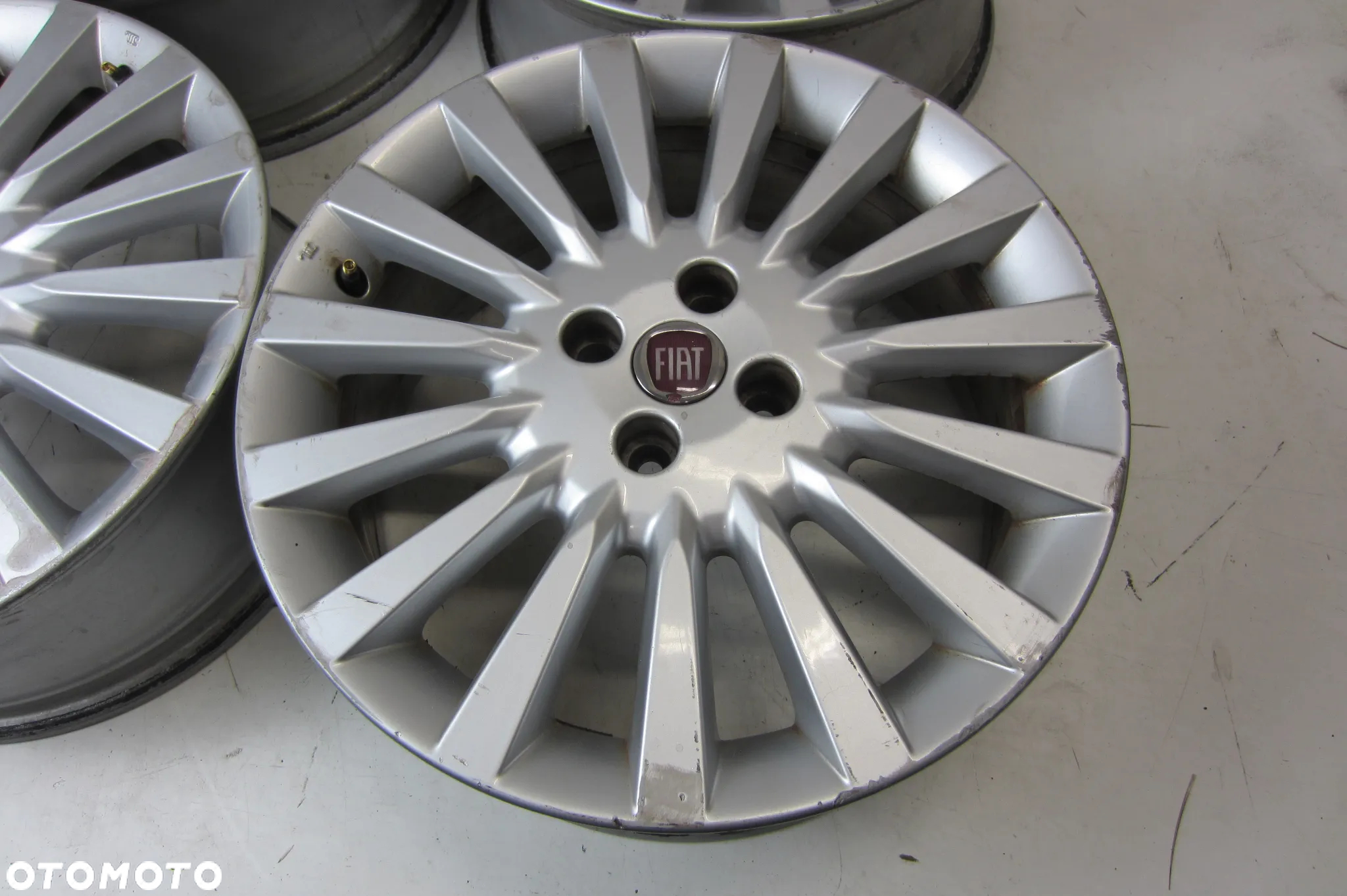 FELGI ALUMINIOWE 17 FIAT STILO BRAVO II LINEA ALBEA 500 DOBLO FIORINO QUBO IDEA NEMO BIPPER 4X98 - 6