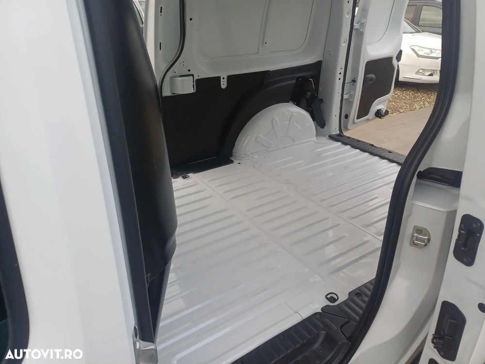 Renault Kangoo 1.5 Blue dCi 95 ZEN - 15