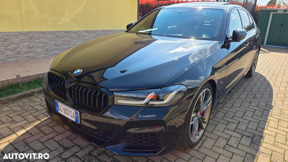 BMW Seria 5 550i xDrive - 14