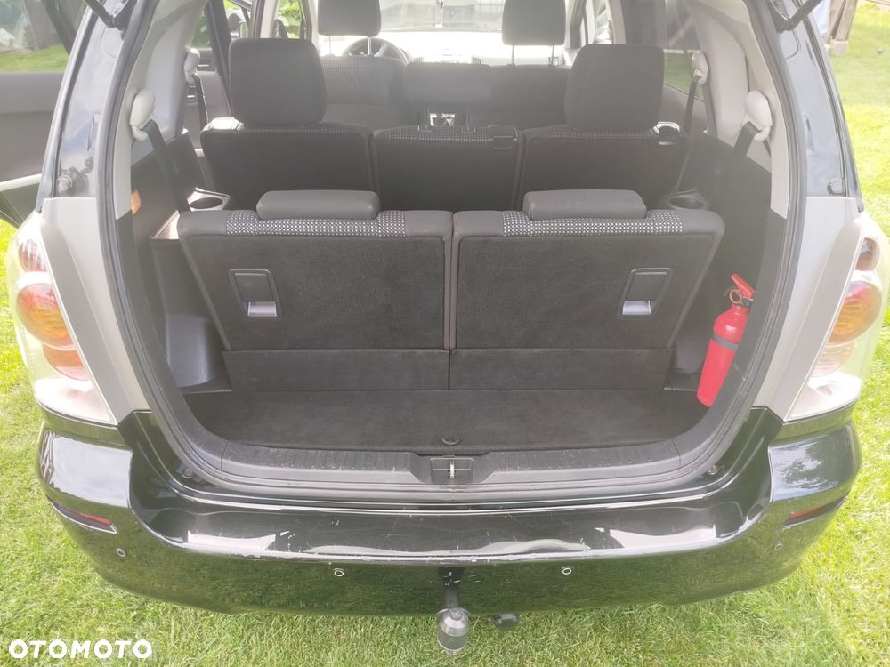 Toyota Corolla Verso - 10