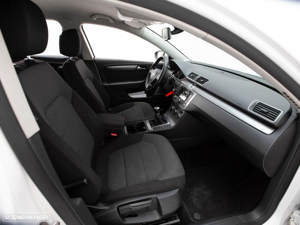 VW Passat Variant - 8