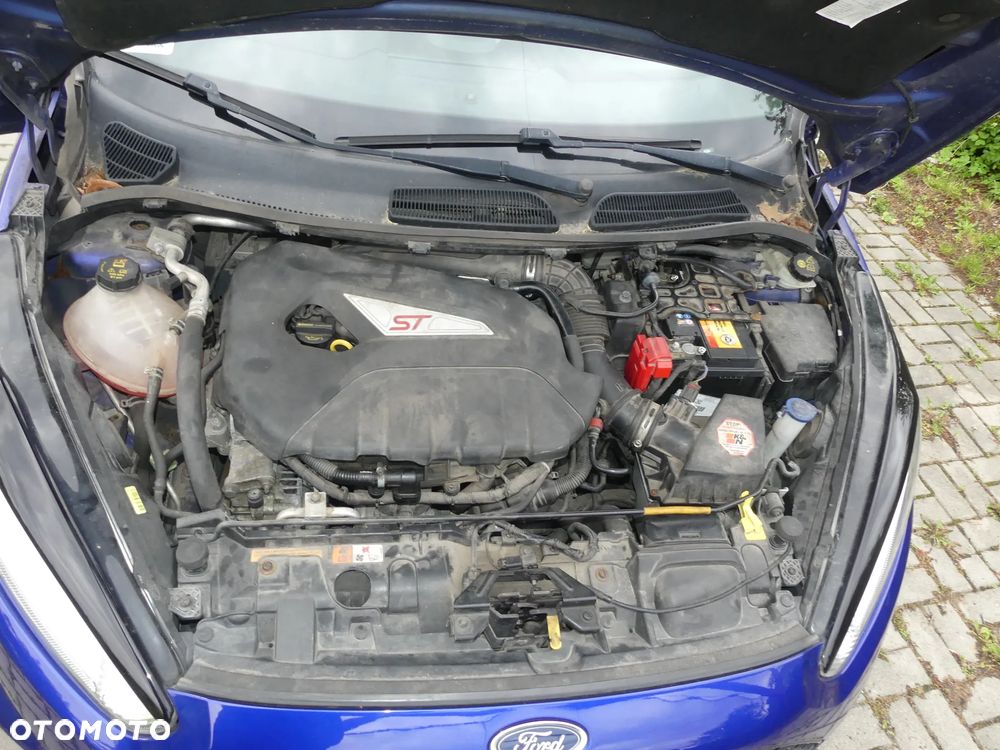 Ford Fiesta ST - 40