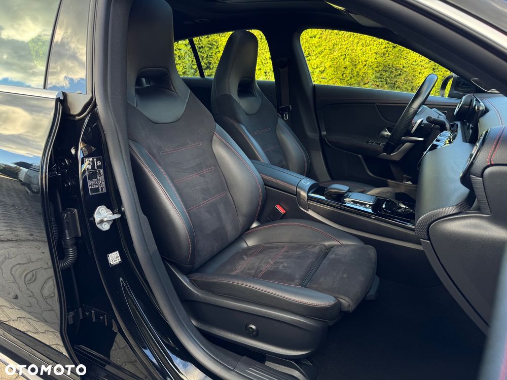 Mercedes-Benz CLA 220 d 4-Matic AMG Line 8G-DCT - 25
