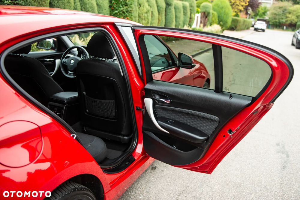 BMW Seria 1 118i Sport Line - 35