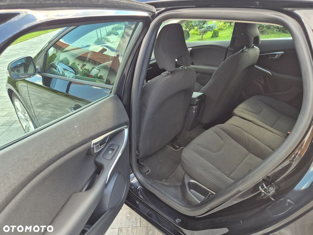 Volvo V40 D2 Kinetic - 13
