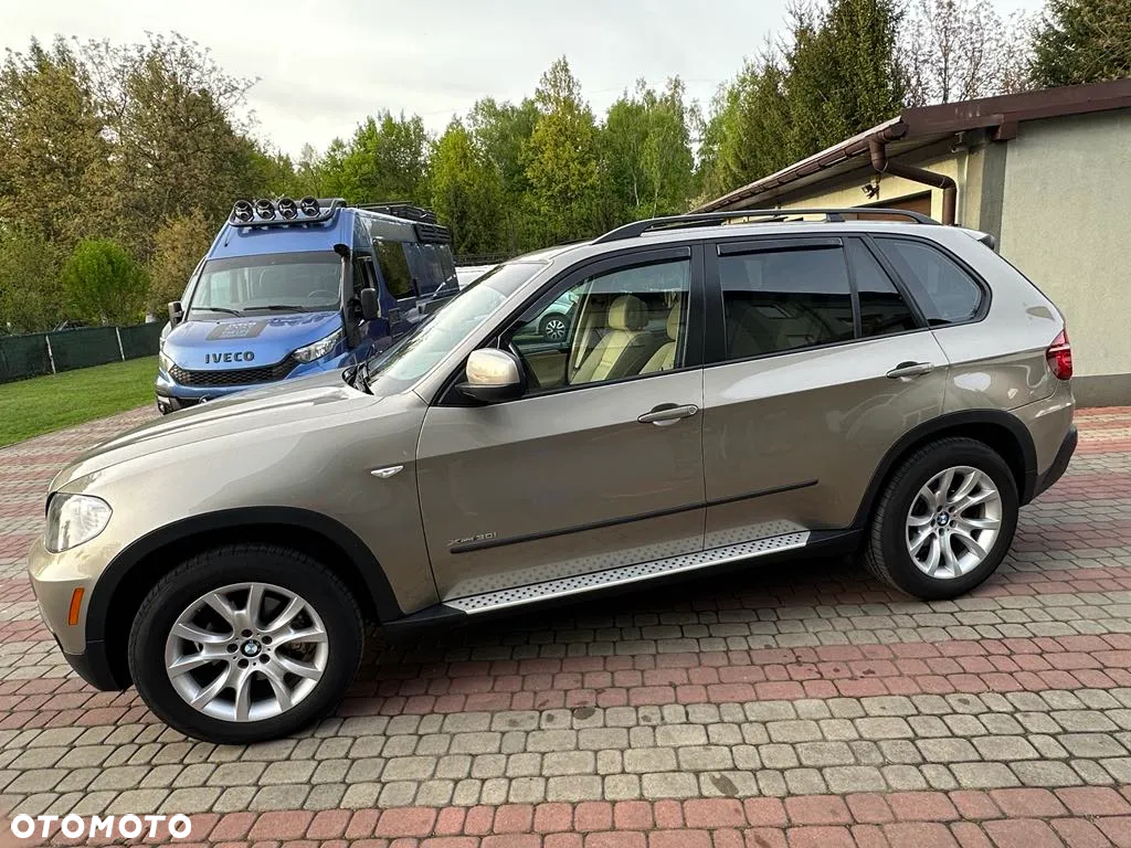 BMW X5 3.0si xDrive - 12