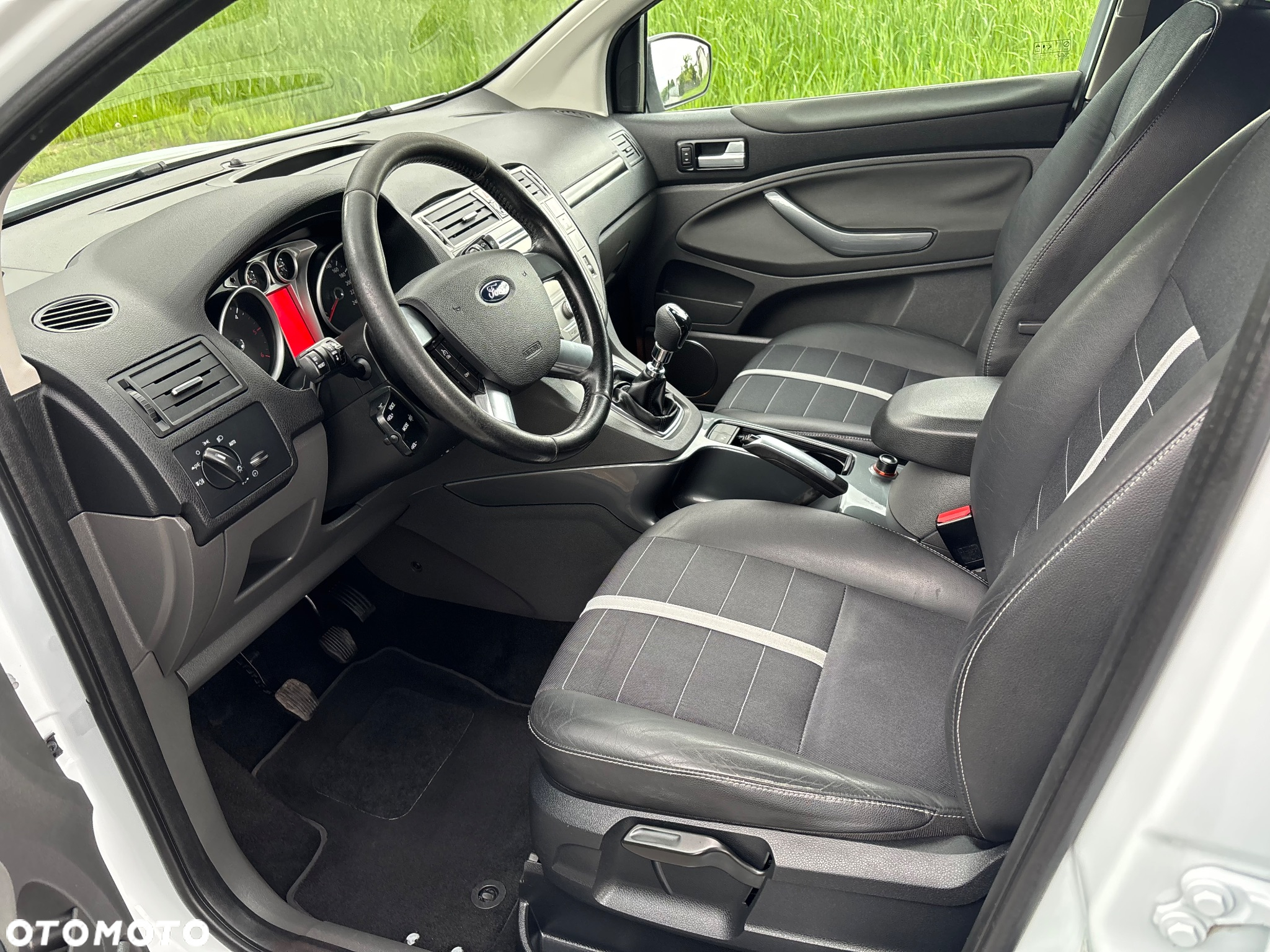 Ford Kuga 2.0 TDCi 4x4 Individual - 17