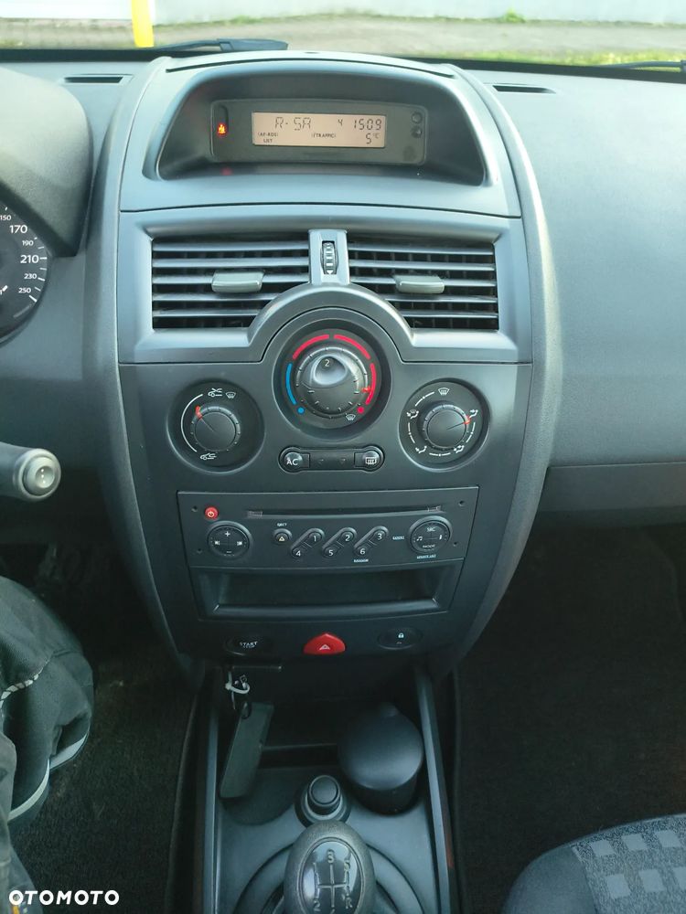 Renault Megane 1.6 16V Dynamique - 9