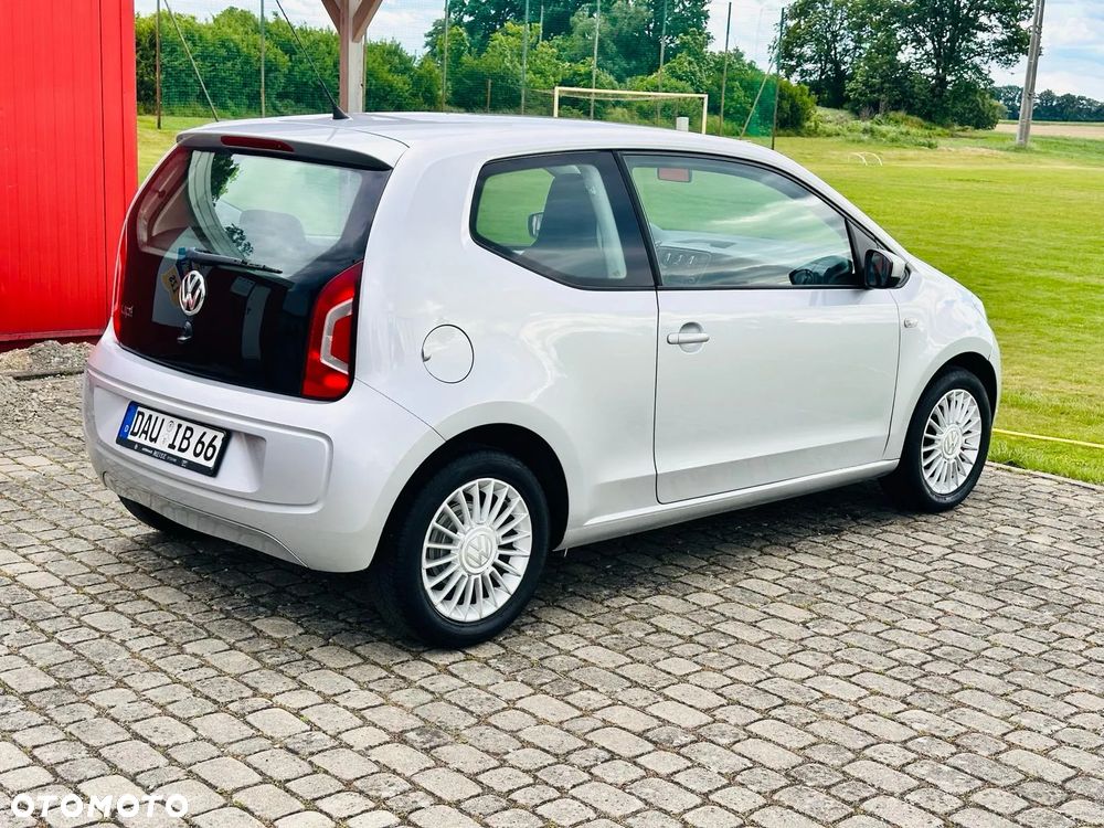 Volkswagen up! cheer - 6