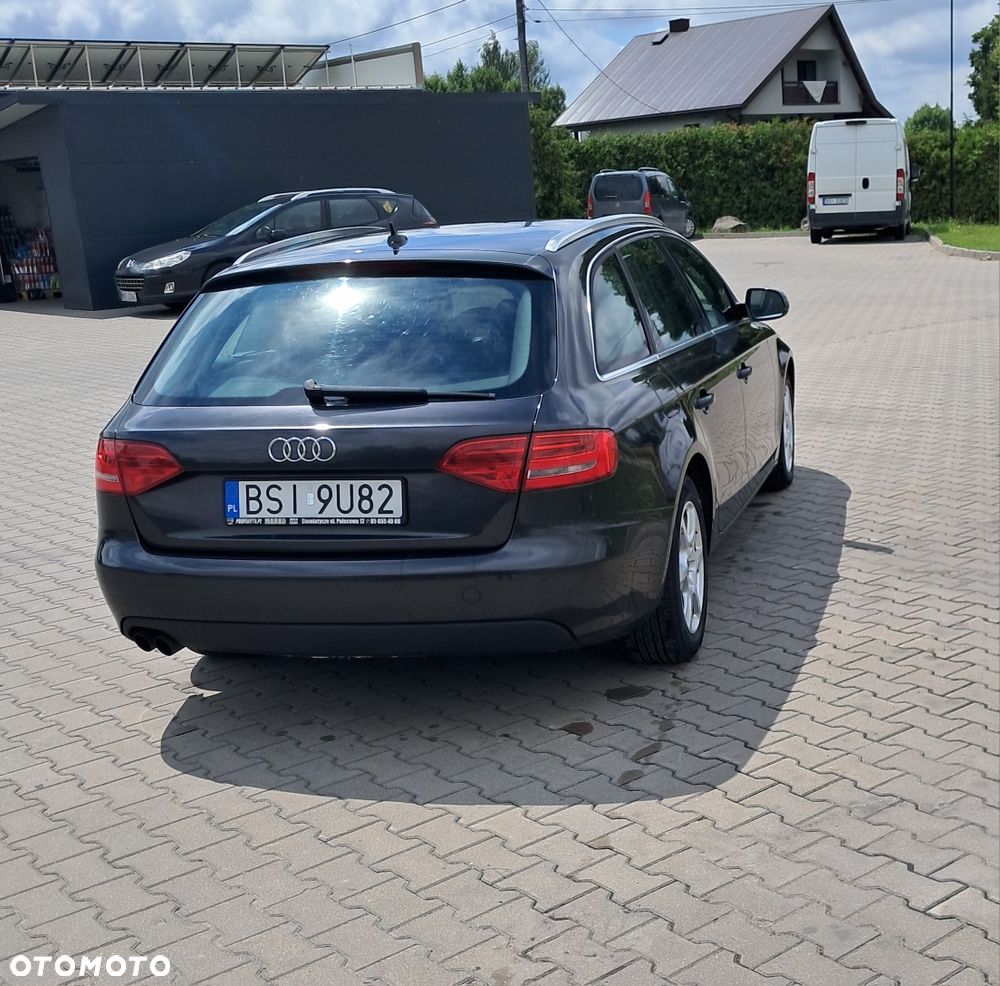 Audi A4 Avant - 4