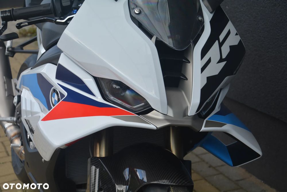 BMW S - 10