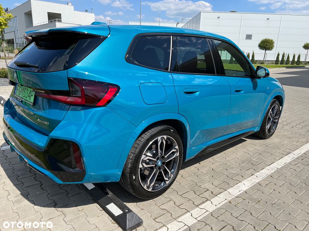 BMW iX1 xDrive30 66.5kWh M Sport - 34