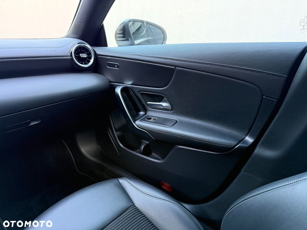 Mercedes-Benz CLA 180 7G-DCT Edition 2022 - 28