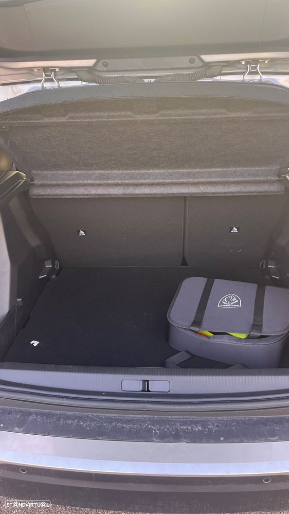 Peugeot e-2008 50 kWh Active Pack - 21