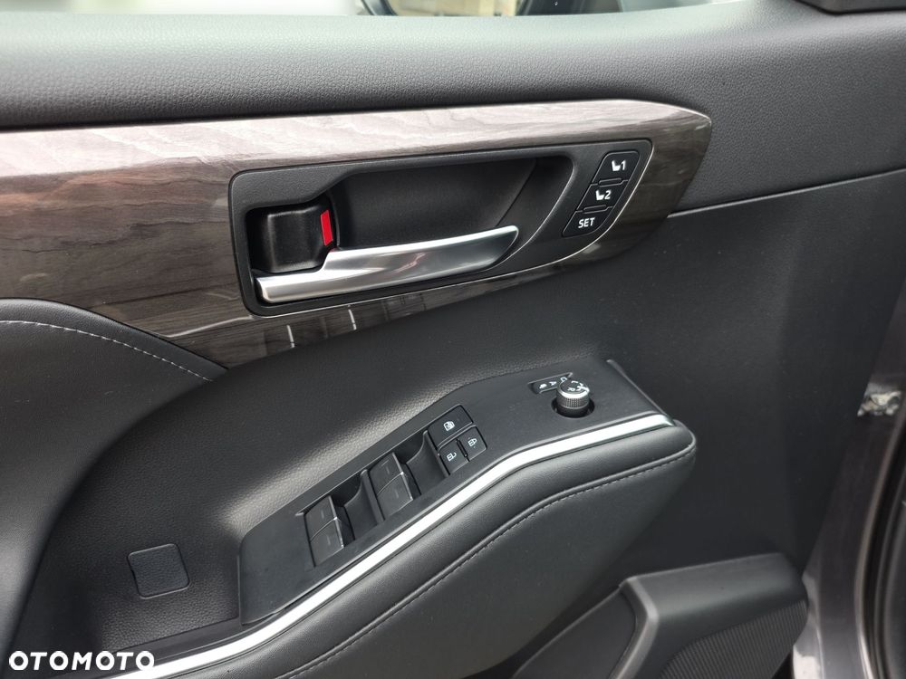 Toyota Highlander - 18