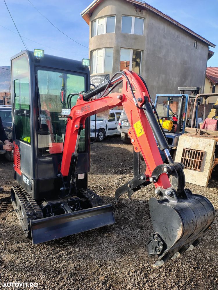 Cat MINI EXCAVATOR IRE15 - 1