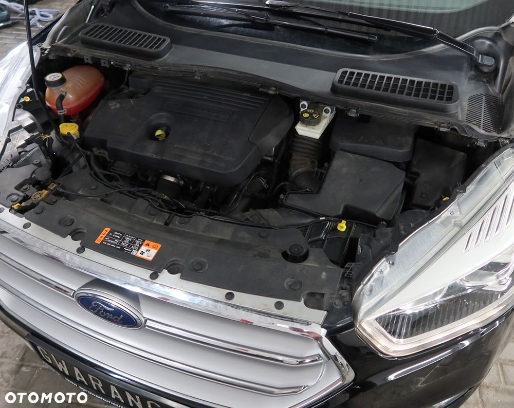 Ford Kuga 2.0 TDCi 2x4 Titanium - 24