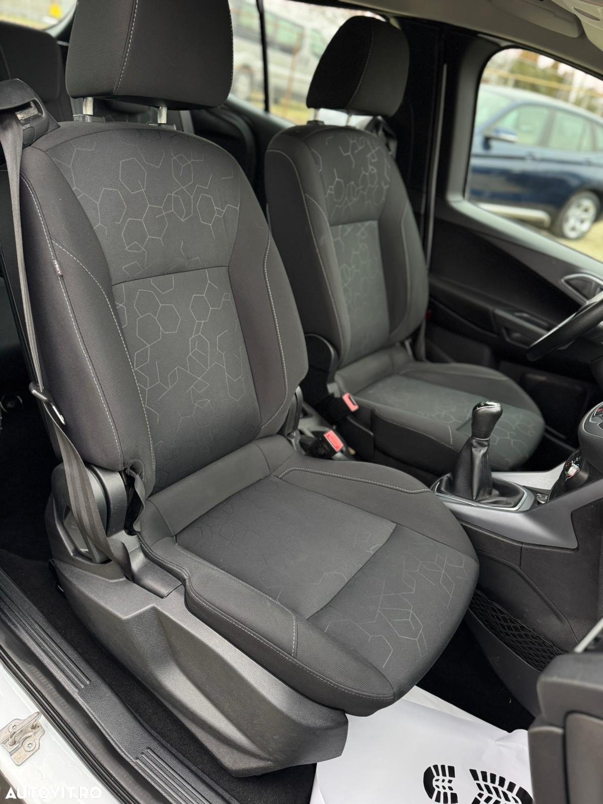 Ford B-Max 1.6 TDCi SYNC Edition - 17