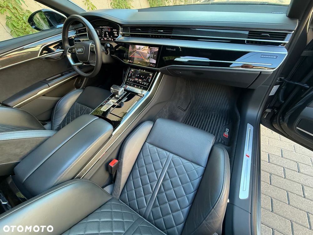 Audi S8 - 15