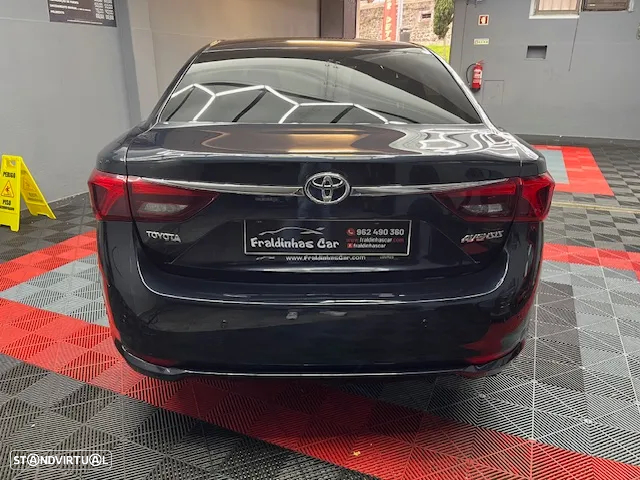 Toyota Avensis SD 1.6 D-4D Exclusive +P.Business - 15