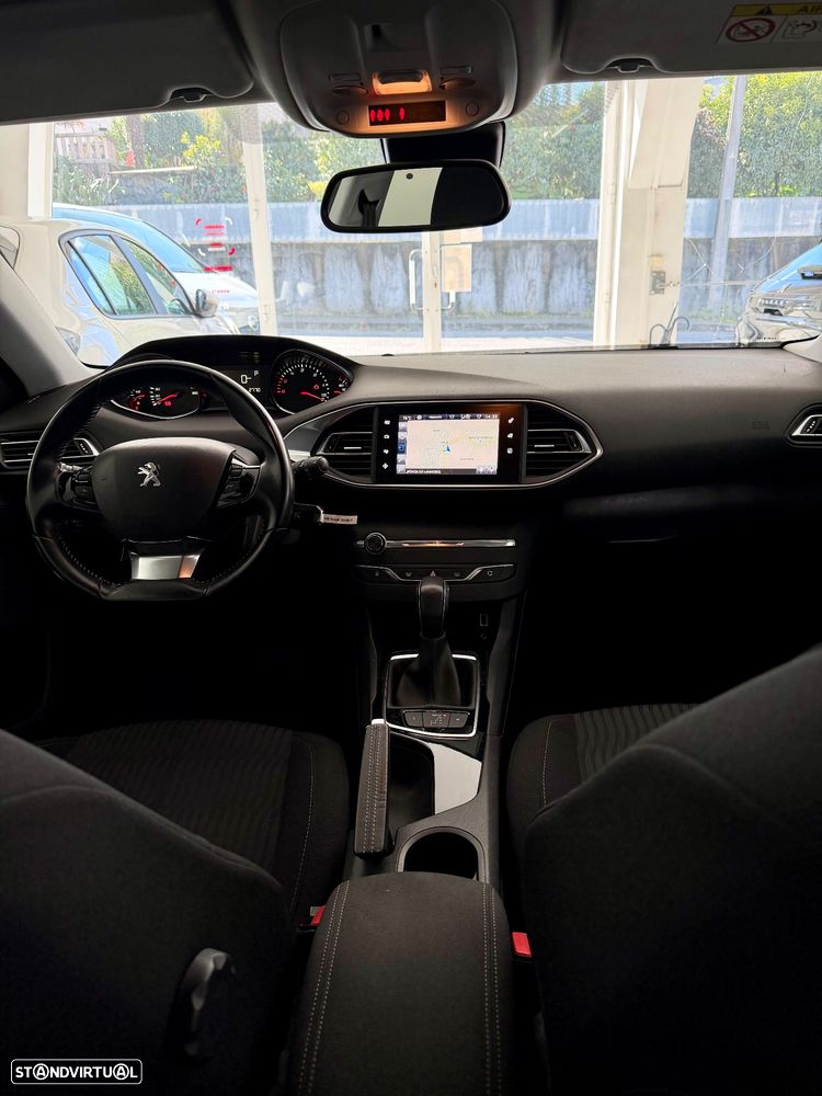 Peugeot 308 SW BlueHDi 120 EAT6 Stop & Start Allure - 15