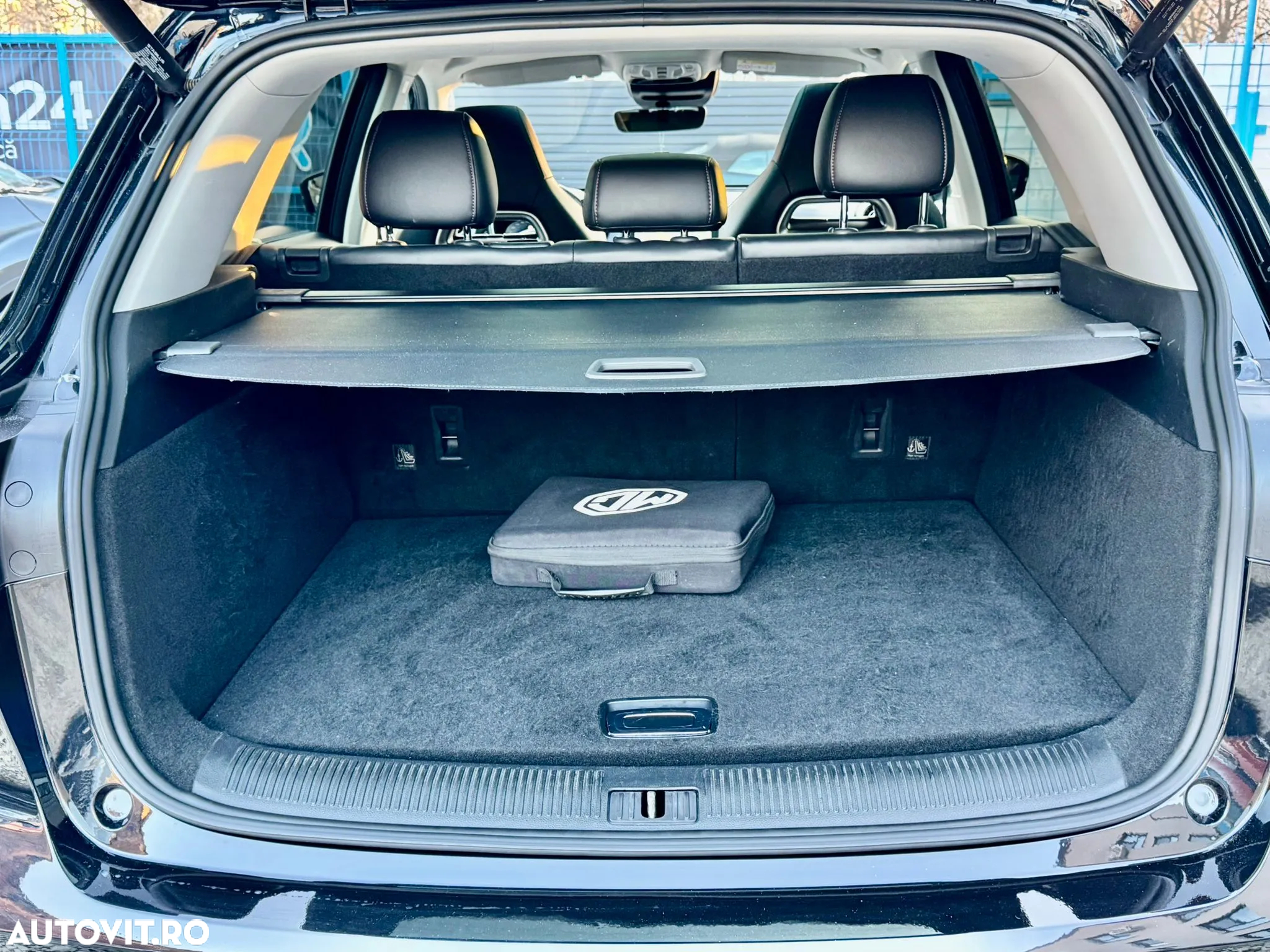 MG EHS 1.5T-GDI PHEV Luxury - 27