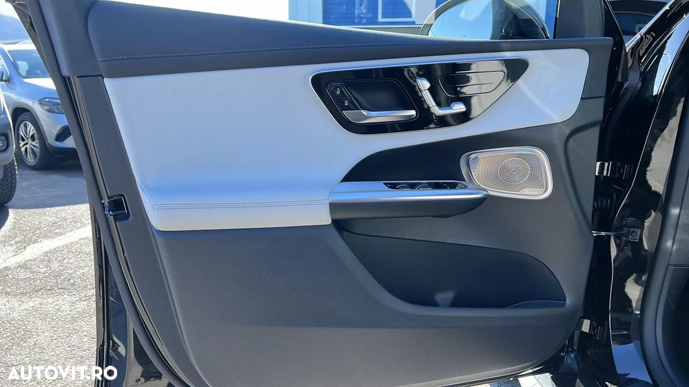 Mercedes-Benz GLC 300 e 4MATIC PHEV - 9