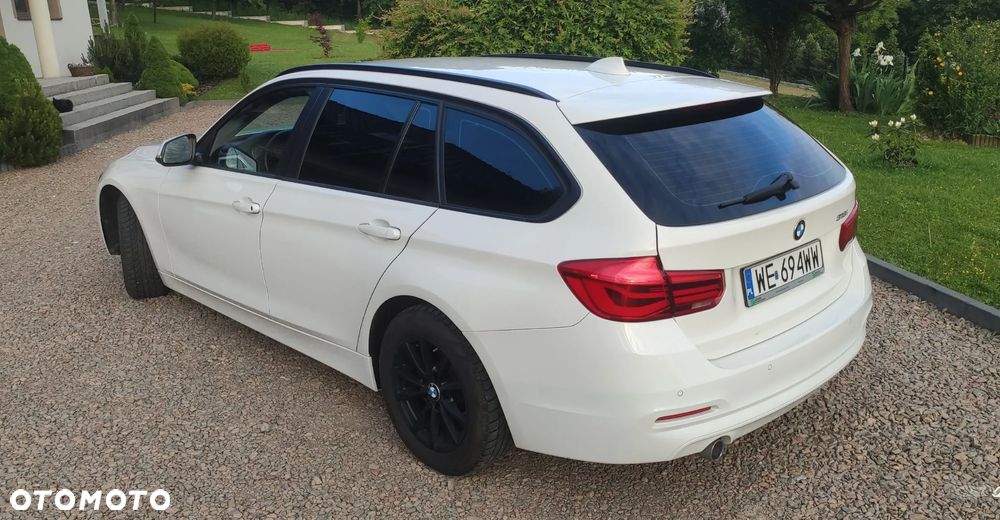 BMW Seria 3 318i - 8